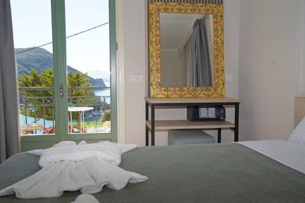 Saint George Hotel Parga Luaran gambar